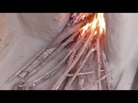 jindagi bhi inhi sticks ki tarah hai bas jalti ja rahi hai#cooking#live#cooking#bhagy'smom