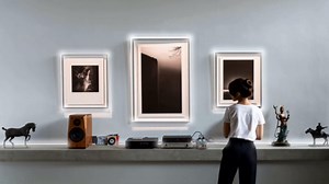 echosari Battery Operated Led Strip Lights White with Remote, 8 Modes, Dimmable, Timer, Self-Adhesive, Cuttable, for PC TV Kitchen Cabinet Shelves Bedroom Decor (3m 90LED)