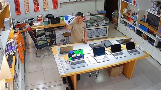 哥们 不作就不死，几秒就体验了损失过万的经历啊，没事不要看监控！ (22)