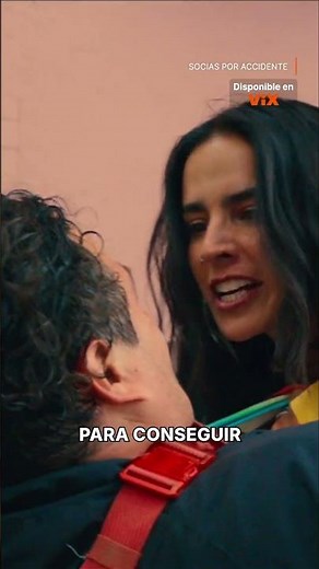 Regina conoce a Erick en pleno asalto #SociasPorAccidente