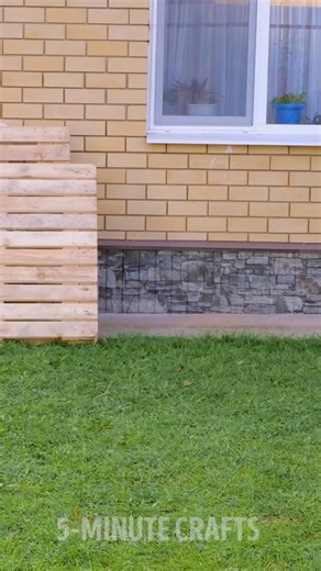 51K views · 319 reactions | Create a pallet pool in your backyard to wow your neighbors | 5-Minute Crafts Green | Facebook