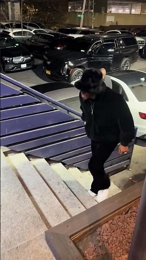 Future pulls up to the World Famous Starletsofny unannounced on Saturday night in Queens, NY✨