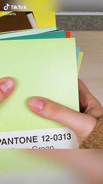 The first pantone painting of many! I love these little chickens #pantone #pantonechallenge #illustration #drawing #painting #pantonepostcards #pantone2022 #gouache