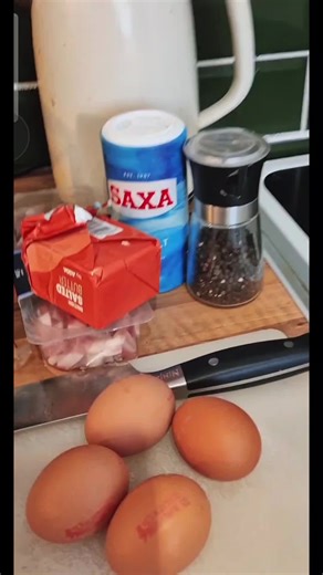 Spaghetti Carbonara Recipe with a Twist