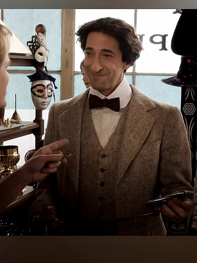 Will he join Houdini’s team? Houdini tells the incredible true story of Harry Houdini, the world’s most famous escape artist. most crazy yet surprisingly well created movie, love it, love it. follow for more - @quiet_authorities #BusinessMindset #Entrepreneurship #SuccessStories #MindsetShift #QuietAuthorities #SelfImprovement