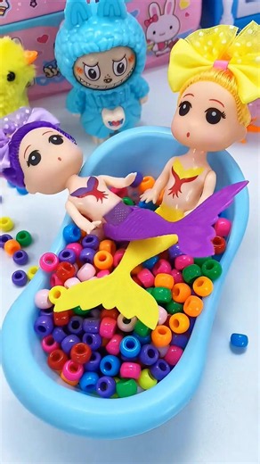 I Put Two Tiny Mermaids in a Bubble Bath 🧜‍♀️🫧 #ASMR #Shorts