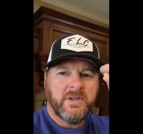 Fresh Peas Straight from the Garden: A Healthy & Easy Snack