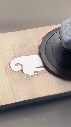 8.6M views · 12K reactions | Amazing liquid metal workmanship | 5-Minute Crafts | Facebook