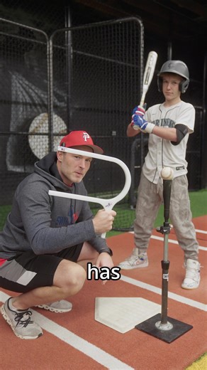 Stay connected and get behind the baseball for line drives #mlb #baseball #baseballlife #swingsync #swingmechanics #baseballtiktoks #sports