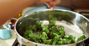 How Our Childhood Icon Convinced Us To Our Eat Veggies