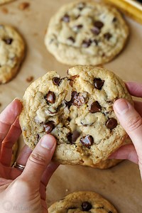Watch Me Make the Chewiest Sourdough Cookies Ever! 🍪 Recipe: https://natashaskitchen.com/sourdough-chocolate-chip-cookies/ | NatashasKitchen.com
