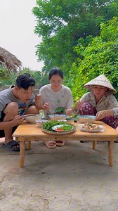 3.3M views · 28K reactions | Bánh canh cá lóc rau đắng | Lê Quốc | Facebook