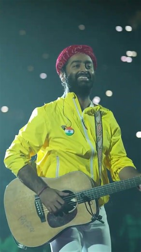 First Class 🔥 Arijit Singh Live Stage Performance 🧿