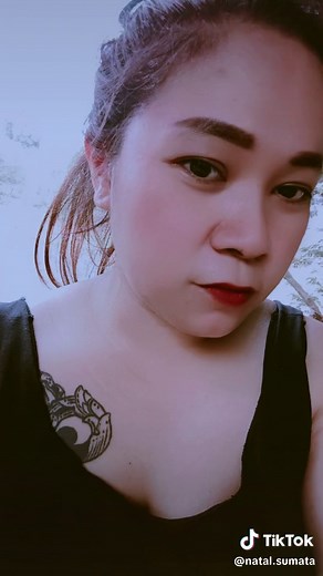 วิดีโอของ Natal Sumata (@natal.sumata) พร้อมเพลง เสียงต้นฉบับ - เม็ดทราย