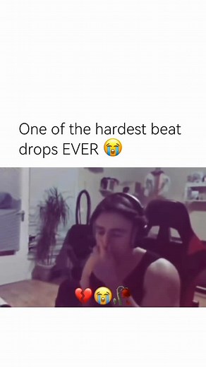 FunnyCuhh - Steamers Clips | @etebln beat drops dropping heads is overwhelming surge of sound in music that feels so powerful it almost knocks people off balance like a... | Instagram
