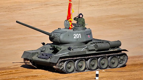 Panzer III vs. T-34: Analyzing the Real Combat Differences with Chieftai
