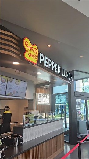 Tried Pepper Lunch! Kiosk ordering, tons of options, & you cook it yourself on a hot sizzling plate!