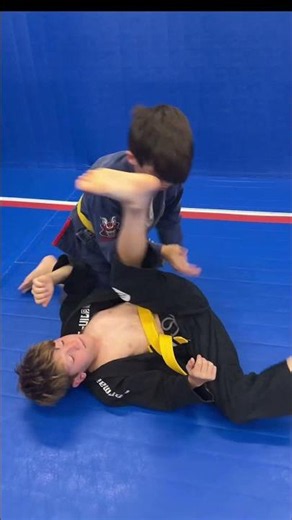 HOW THE KNEE CAN HELP YOUR BJJ TRAINING