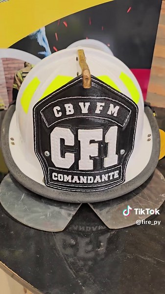 Videos de fire_py (@fire_py) con “She Share Story (for Vlog) - 山口夕依”