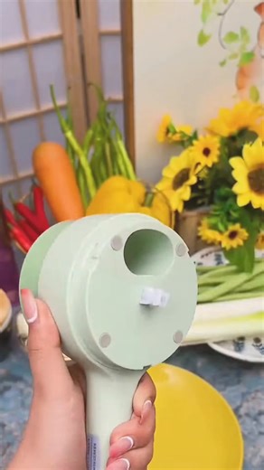 Cooking just got easier with this compact multi-purpose garlic grinder — wireless and super convenient!  https://s.click.aliexpress.com/e/_c45zW3HT Drop “YES” for more details ✨ Like to support me — thank you so much! ♥️ Prime day deal #KitchenGadgets #aliexpress #DailyCooking #SmartKitchen #AffordableKitchen | Cozy Art Finds | Facebook