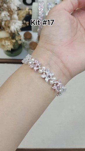 11K views · 235 reactions | Pink butterfly beaded bracelet tutorial.#diy #diycrafts #crafts #handmade #handmadejewelry | Craftorium | Facebook
