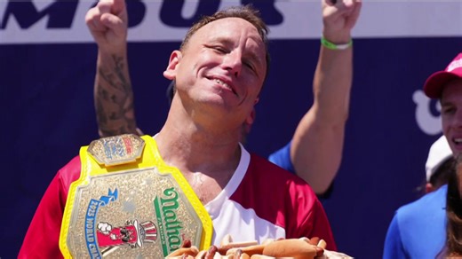 Joey Chestnut reclaims Nathan's hot dog eating contest title