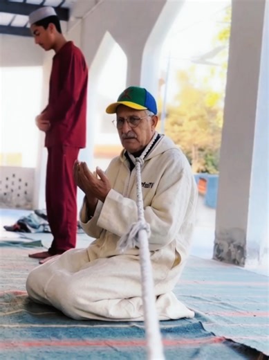 Ḥmed Avarkan's Humorous Take on 'Babbat'