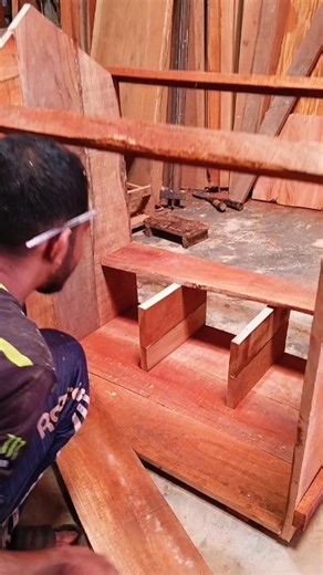 145K views · 1.6K reactions | Making a pigeon coop with wood. #racingpigeons #birds #pigeonhouse #pigeonbaby #pigeonloft | Family Farming | Facebook