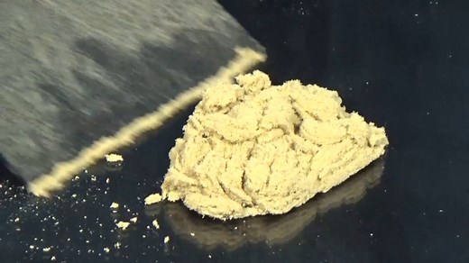 How To Make Dry Ice Hash - GrowWeedEasy.com