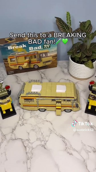 JK we sell them! Link in bio🤝❤️ #tiktok #breakingbad #walterwhite #lego