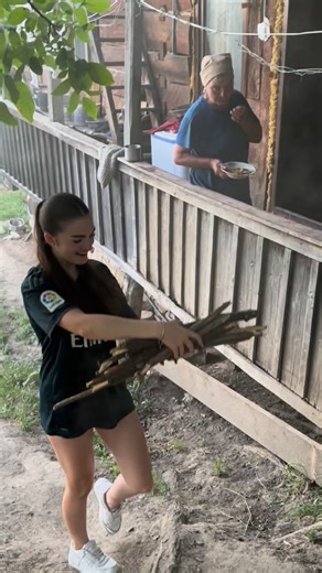 Nea Leon are ajutoare ♥️ Hovrea Alin #nealeon #romania | Haidainlume