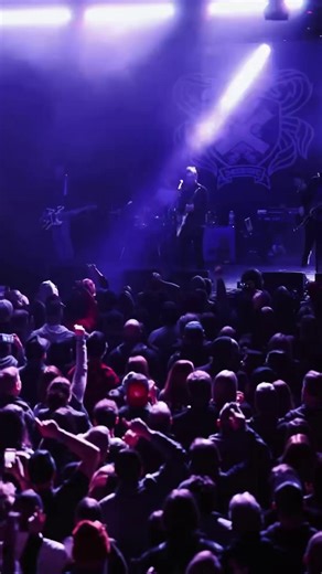 With over 125 million streams and a string of chart-topping rock anthems, Sam Roberts Band will deliver the sound fans love with SINGLES NIGHT on February 12 at The Rose! This evening will include a setlist loaded with over 30 of the band’s singles, defining eras of our lives 🎶 Grab your tickets here 👉 https://bit.ly/SamRobertsBand-SinglesNight | Brampton On Stage