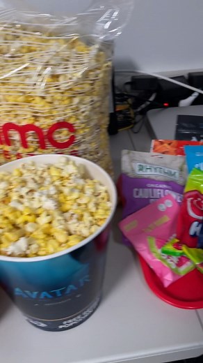 6.4K views · 20 reactions | Gli Snack Con Più Calorie In Assoluto Al Cinema | Insider Italiano | Facebook