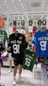 👉 TẠI ĐÂY ĐANG SALE ÁO PHÔNG 30% Không phải cơn bão nhưng áo phông sale đến 30% thì tội gì không mua nhở ❗️❗️❗️❗️ Chấm • để nhận thông tin siêu phẩm. 𝟐 𝐇 𝐀 𝐍 𝐃 𝐎 𝐅 𝐅 𝐈 𝐂 𝐈 𝐀 𝐋 _________________________ 📍 𝐂𝐬𝟏: 𝟑𝟕𝟔 𝐊𝐡𝐚̂𝐦 𝐓𝐡𝐢𝐞̂𝐧 - Đ𝐨̂́𝐧𝐠 Đ𝐚 📍 𝐂𝐬2: 𝟎𝟐 𝐓𝐨̂𝐧 𝐓𝐡𝐚̂́𝐭 𝐓𝐮̀𝐧𝐠 - Đ𝐨̂́𝐧𝐠 đ𝐚. 📍 𝐂𝐬3: 𝟏𝟎𝟓 Đ𝐨̂𝐧𝐠 𝐓𝐚́𝐜 - Đ𝐨̂́𝐧𝐠 Đ𝐚 📍 𝐂𝐬4: 𝐂𝐨𝐦𝐢𝐧𝐠 𝐬𝐨𝐨𝐧 | 2hand official