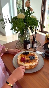 Sponge cake (vanilla) Ingredients • 3 large eggs (separate the whites from the yolks) • 200 g icing sugar (divide into parts) • 1 teaspoon vanilla paste • 70 g 20 g flour #oliveoil #healthyfood #Thanksgiving #catering #chicken | Velcheva Julia