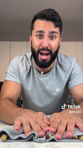 Crispy Baked French Fries right at home! Healthier, lower in calories, and seasoned with @Dan-O’s Seasoning ! #savorthesummer #danospartner - All you need is: • 3-4 russet potatoes (washed) • Water with ice (to soak potatoes) • Towel or paper towel to dry • 1 tsp olive oil (may need more based on size of potatoes) • seasoning - Bake at 450°F for about 30 mins, flipping halfway! - - #recipe #cooking #homecooking #healthy #healthyrecipes #fries #frenchfries #bake #lowcalorie #snack #healthyfood #h