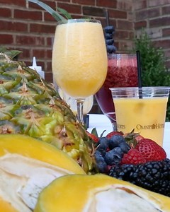 These DIY wine slushies are perfect for the summer