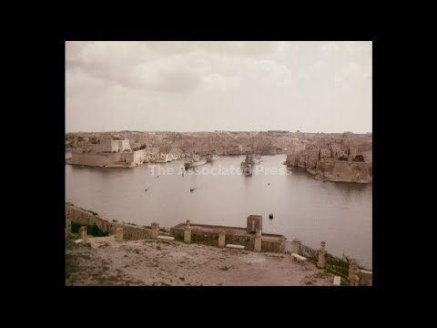 HORSE RACING IN MALTA - COLOUR