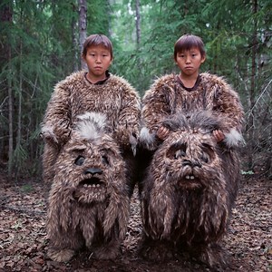 The 2022 World Press Photo Contest opens for entries on 1 December 2021, and we’re excited to welcome a multiplicity of stories and a diverse range of photographers from all over the world to enter the contest! As a winner of the contest, alongside receiving a monetary prize and having your work displayed in a worldwide travelling exhibition, your work will also be included in our annual yearbook. The yearbook compiles the most striking images and compelling stories from that year, is translated