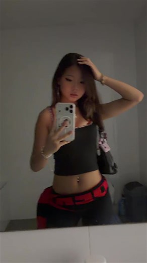 Using a scarf as a belt