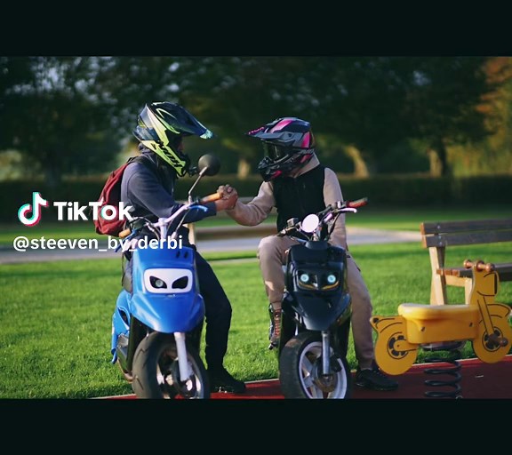 Vidéos de Booster_blue💙🖤 (@booster_blue_) avec son original - Booster_blue💙🖤