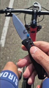 Ok-533 de la casa #OKKnives Una copia muy lograda de la #BenchmadeBugout533 por un precio de risa!