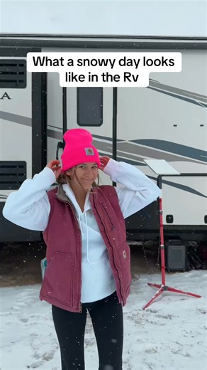 What a snowy day looks like in a Rv! . . . . . . . . . . . #snowy #rvliving #rvlife #snow #rvlifestyle #snowyday #rv | Ester Camper livin