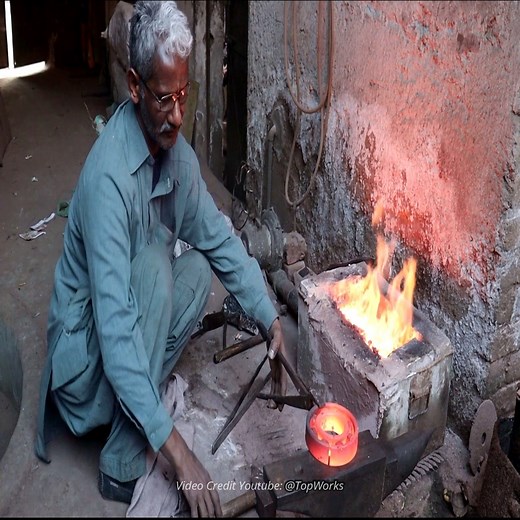 16K views · 447 reactions | How Rambo knife are made from Old Rusted bearing with amazing skills #knifemaking #blacksmithing #bladesmithing #RamboKnife #handmade #huntingknife #wild #hunter #topworks #shorts | Top Works | Facebook