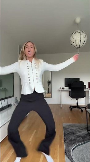 Wanna dance like this? Join the beginners waitlist in profile 💃🏼 #dance #shufflegirl