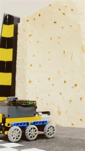 🔥 “This LEGO Technic Build Is Pure Engineering Satisfaction” 🔥 #lego #shorts #engineering #roblox