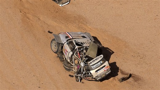 VIDÉO. Dakar 2025 : les images du terrible accident de Guerlain Chicherit, victime de plusieurs tonneaux à plus de 100km/h