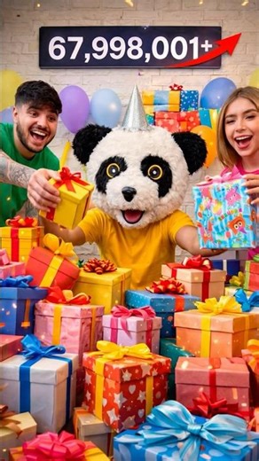 We'll give Panda a gift if you like this post 😳❤️