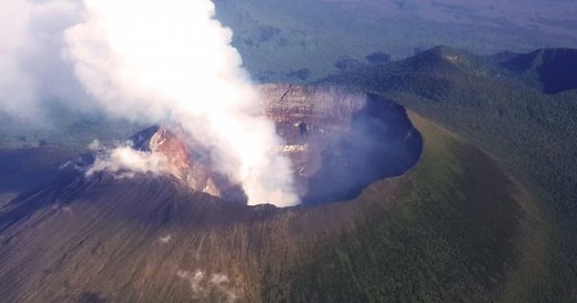 10 People Who Actually Fell Into A Volcano