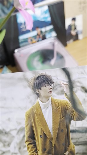 送给V迷的专属CD机。采用专业腔体喇叭，人声温暖饱满，完美呈现许嵩的独特声线。